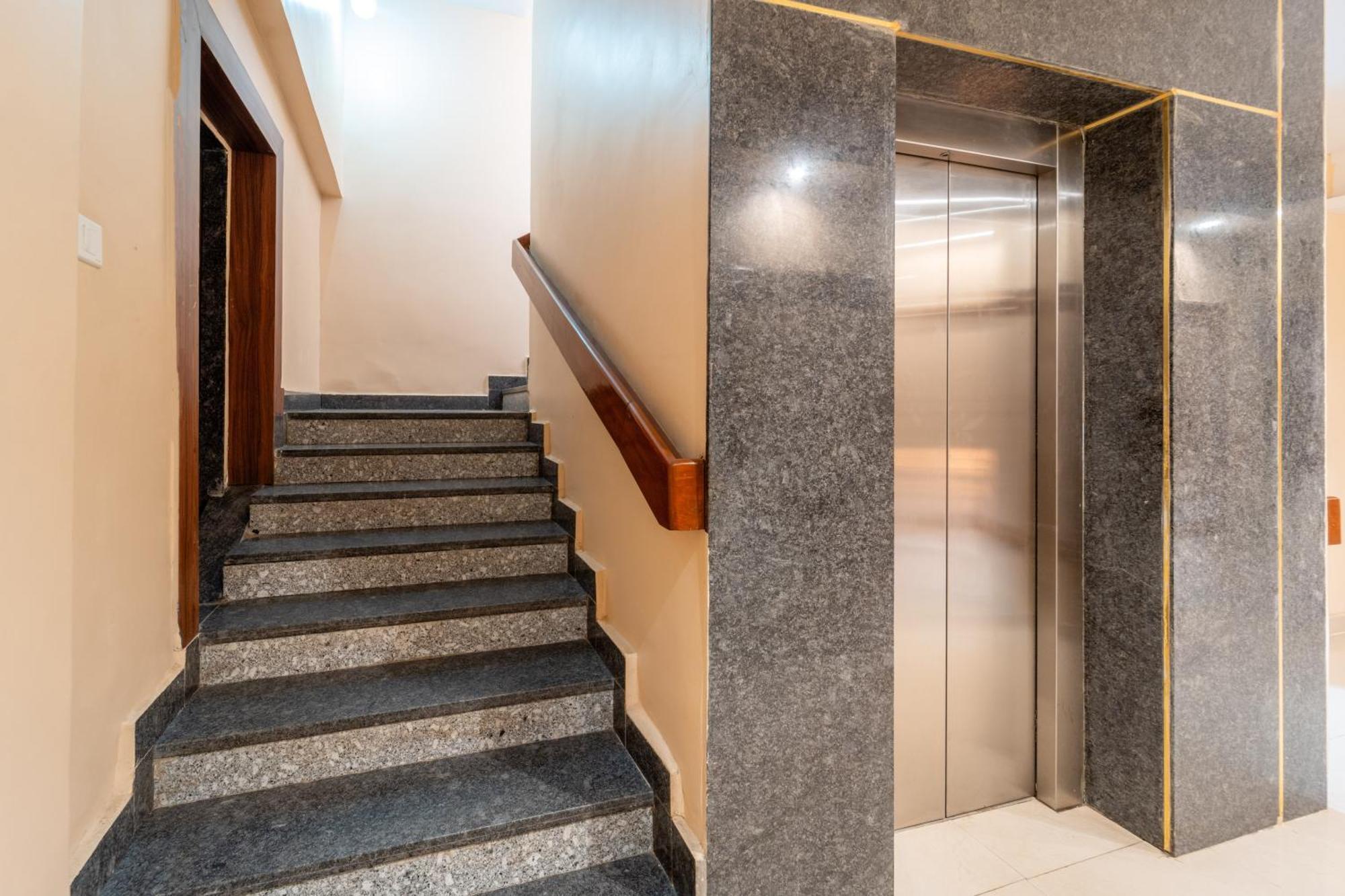 Treebo Premium Zorba Hotel Бопал Екстериор снимка