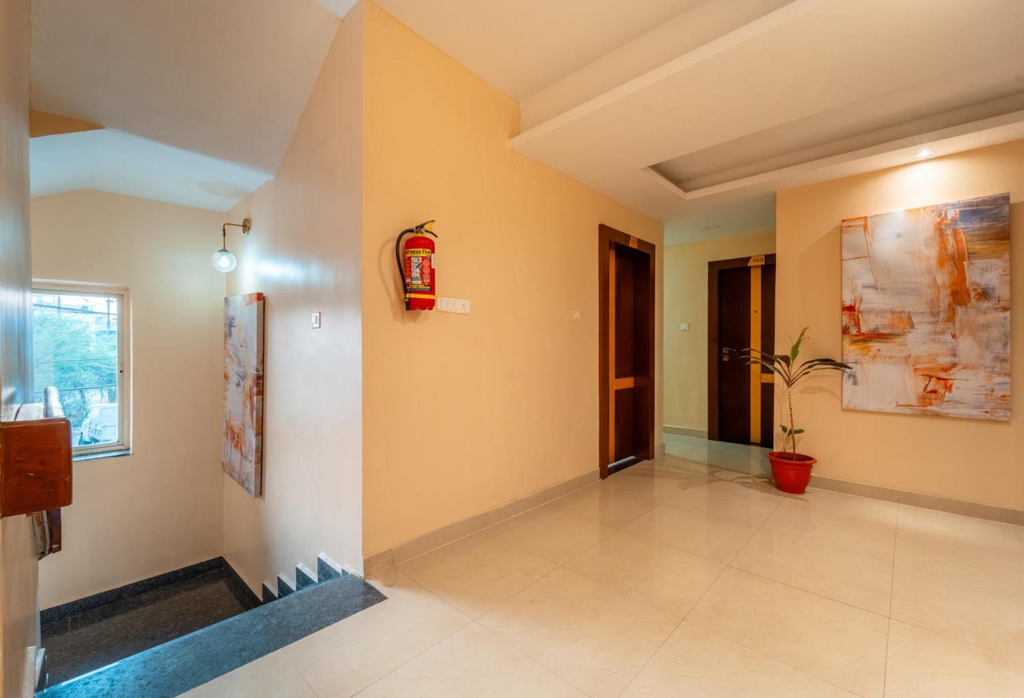 Treebo Premium Zorba Hotel Бопал Екстериор снимка