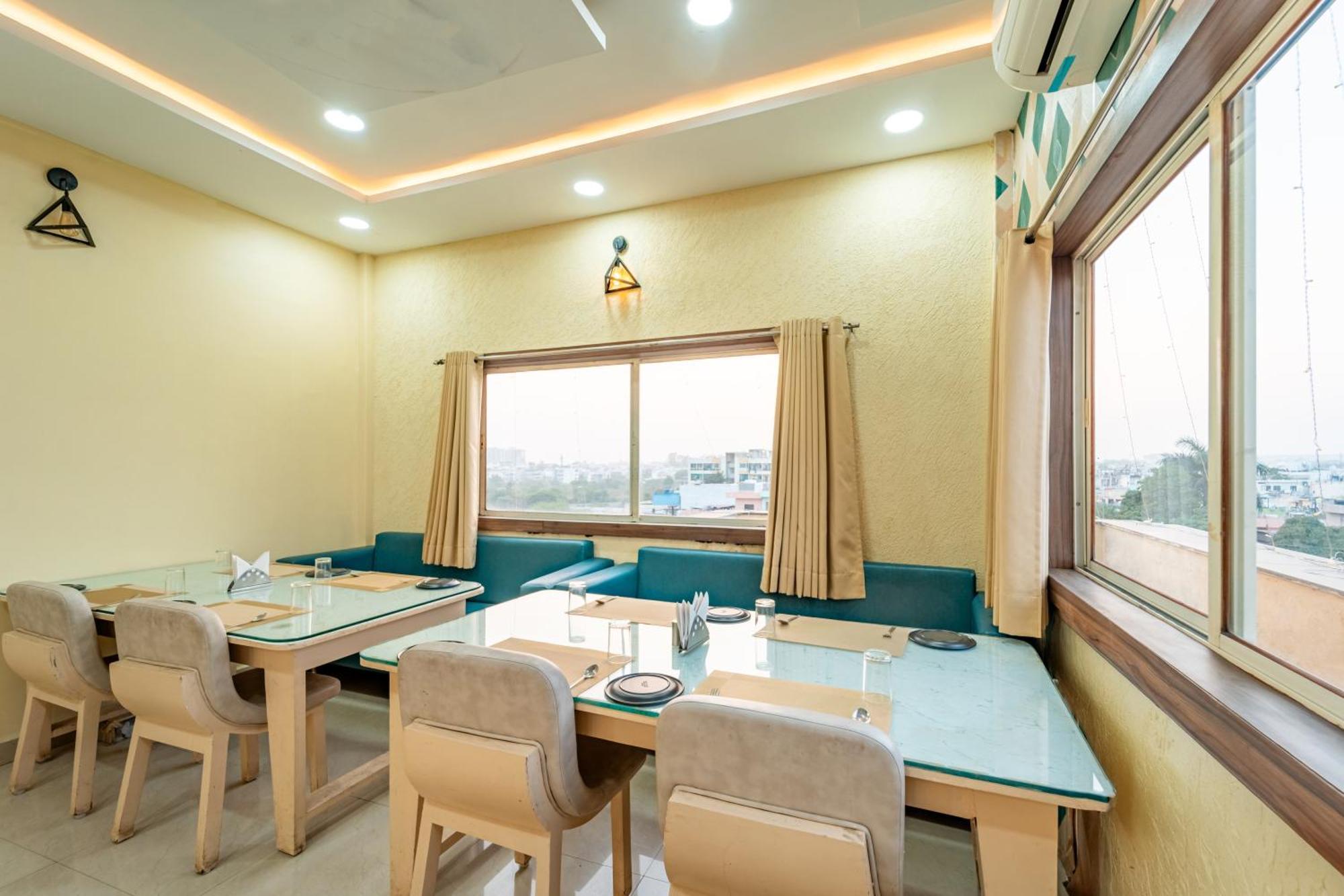Treebo Premium Zorba Hotel Бопал Екстериор снимка