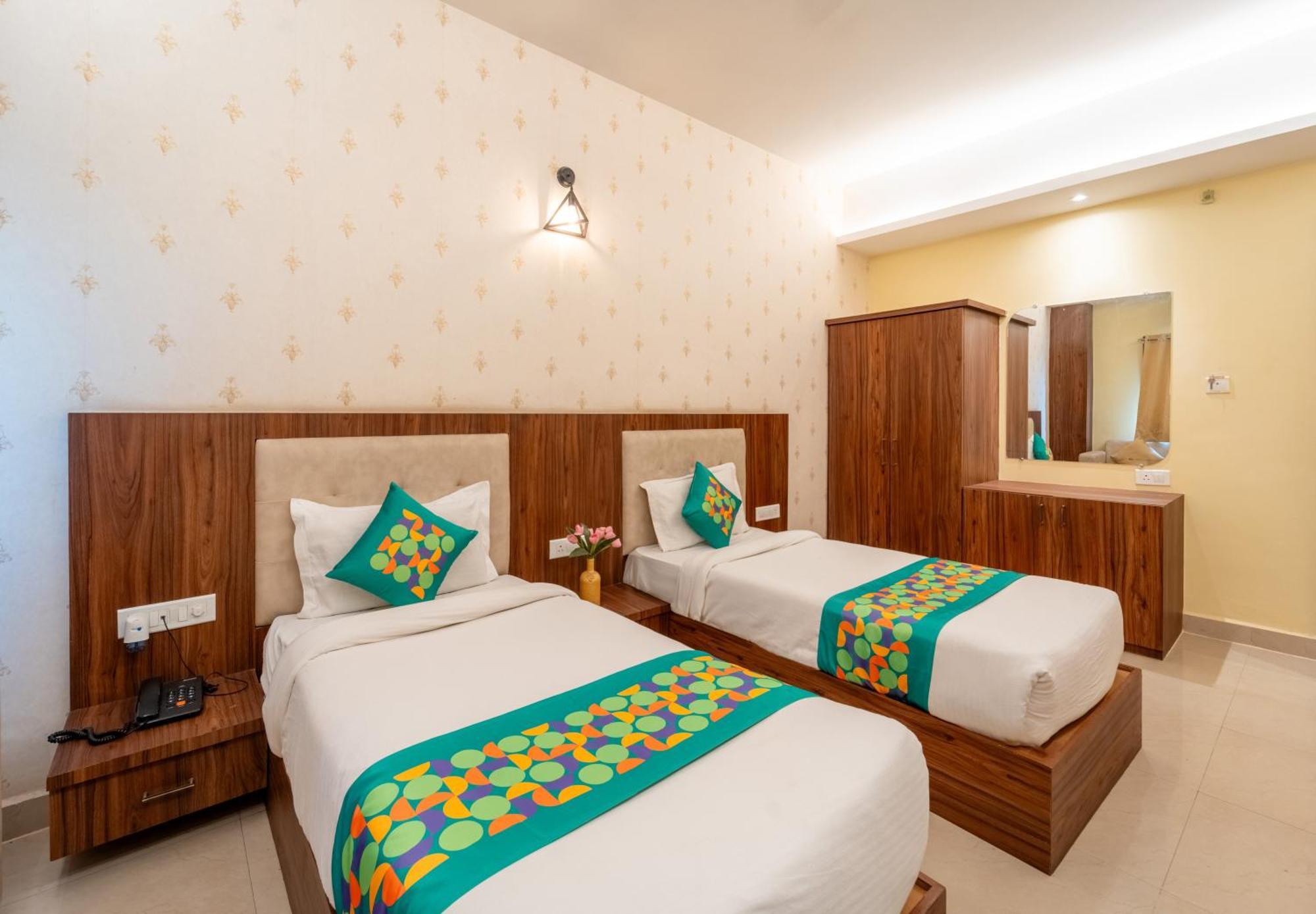 Treebo Premium Zorba Hotel Бопал Екстериор снимка
