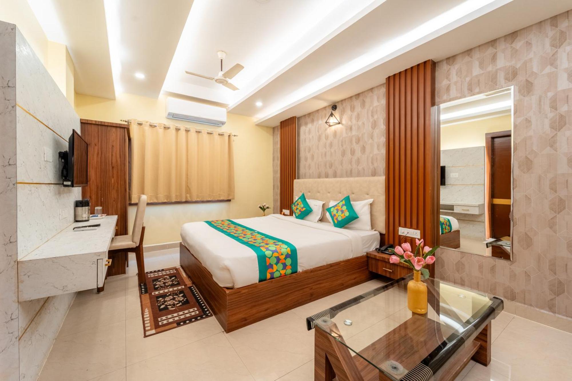 Treebo Premium Zorba Hotel Бопал Екстериор снимка