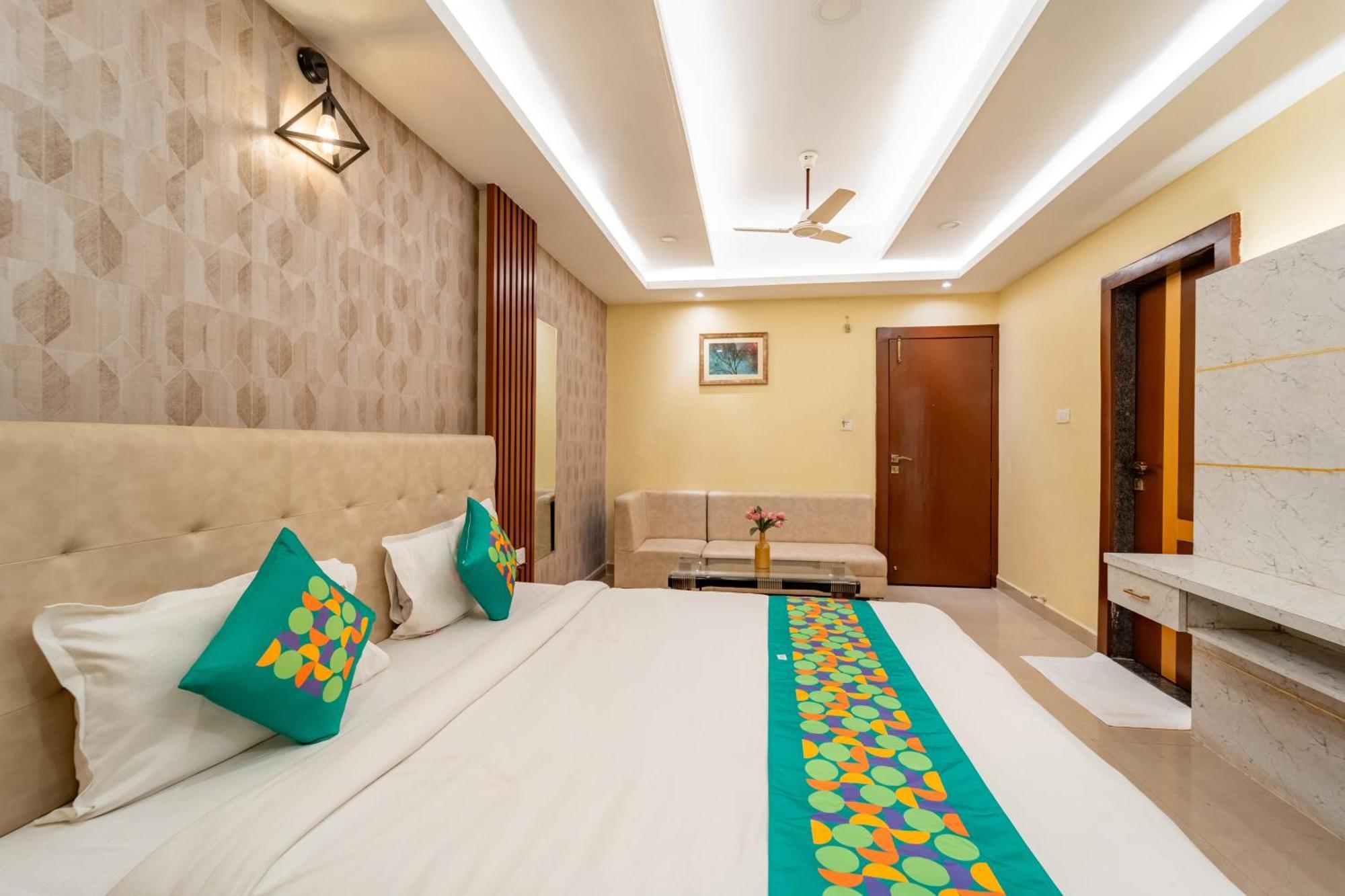 Treebo Premium Zorba Hotel Бопал Екстериор снимка