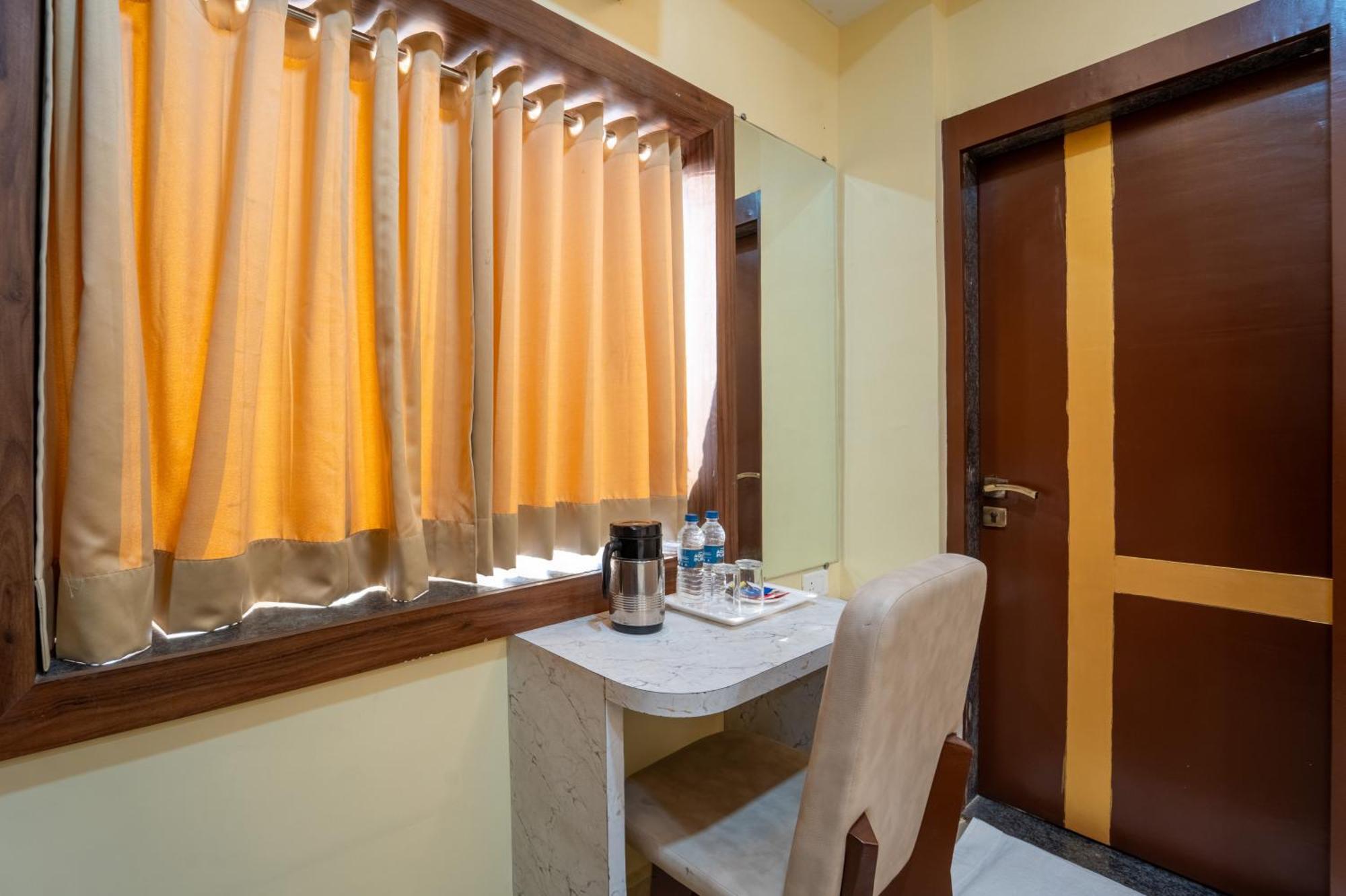 Treebo Premium Zorba Hotel Бопал Екстериор снимка