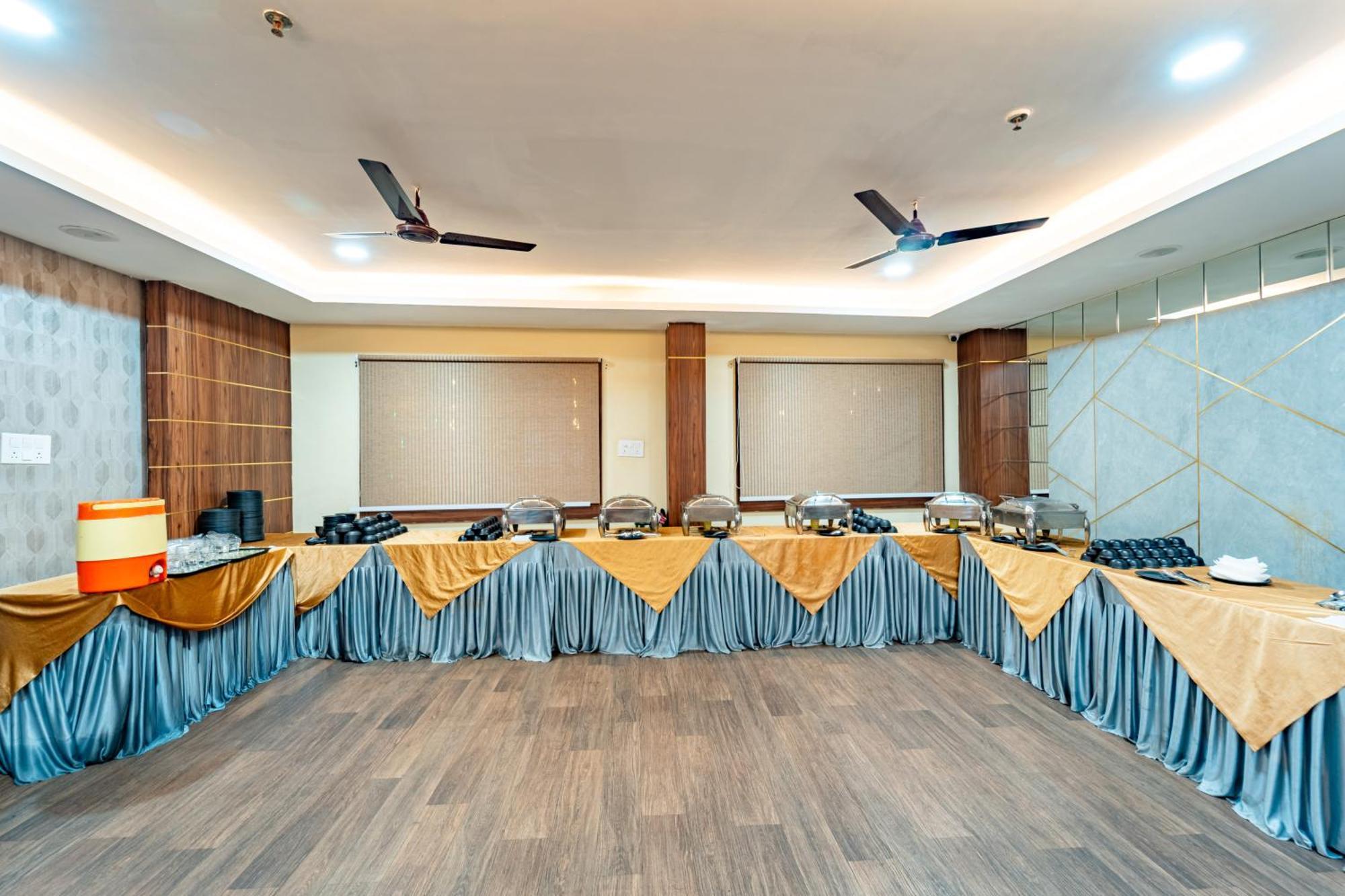 Treebo Premium Zorba Hotel Бопал Екстериор снимка