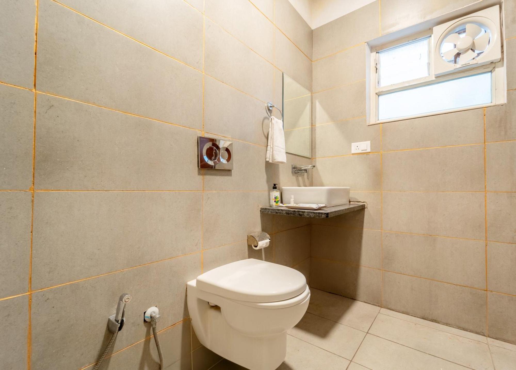 Treebo Premium Zorba Hotel Бопал Екстериор снимка