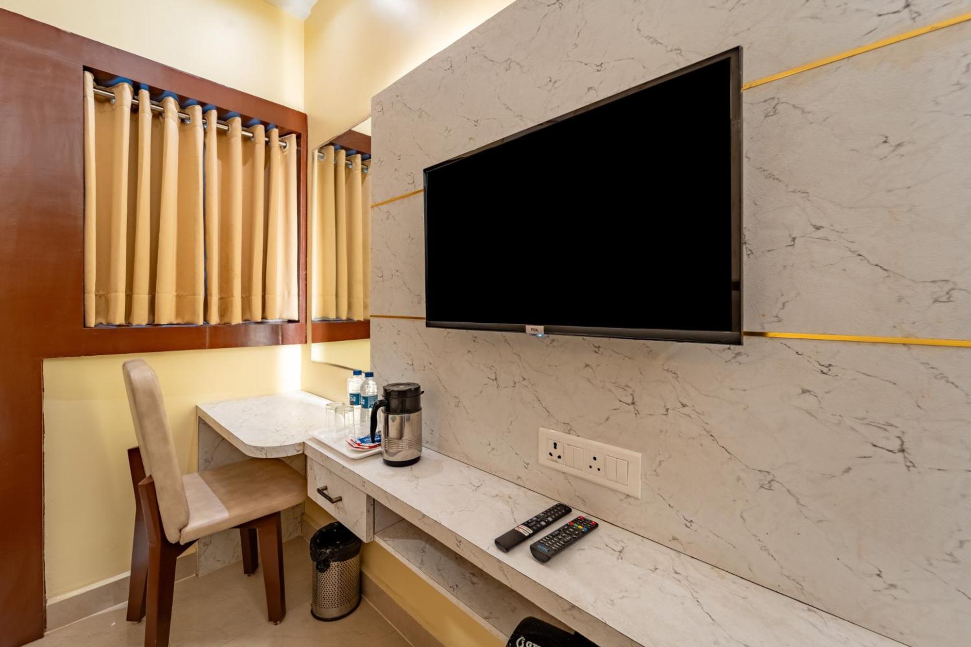 Treebo Premium Zorba Hotel Бопал Екстериор снимка