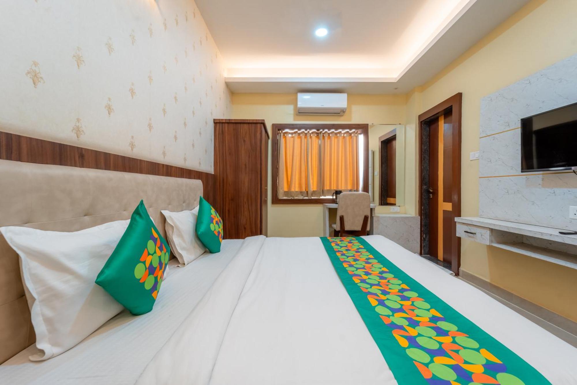 Treebo Premium Zorba Hotel Бопал Екстериор снимка