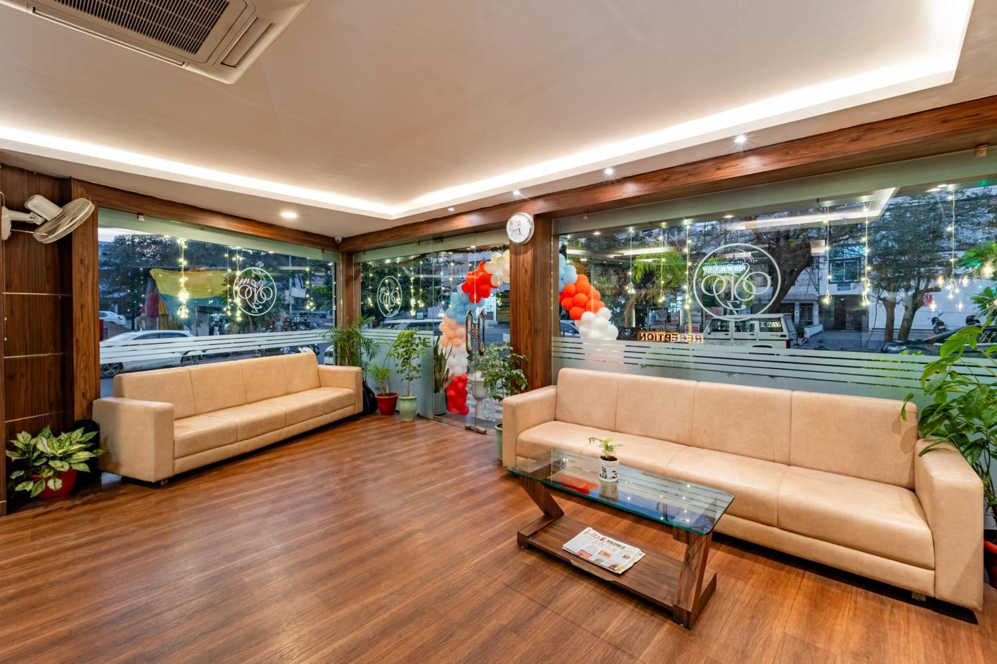 Treebo Premium Zorba Hotel Бопал Екстериор снимка